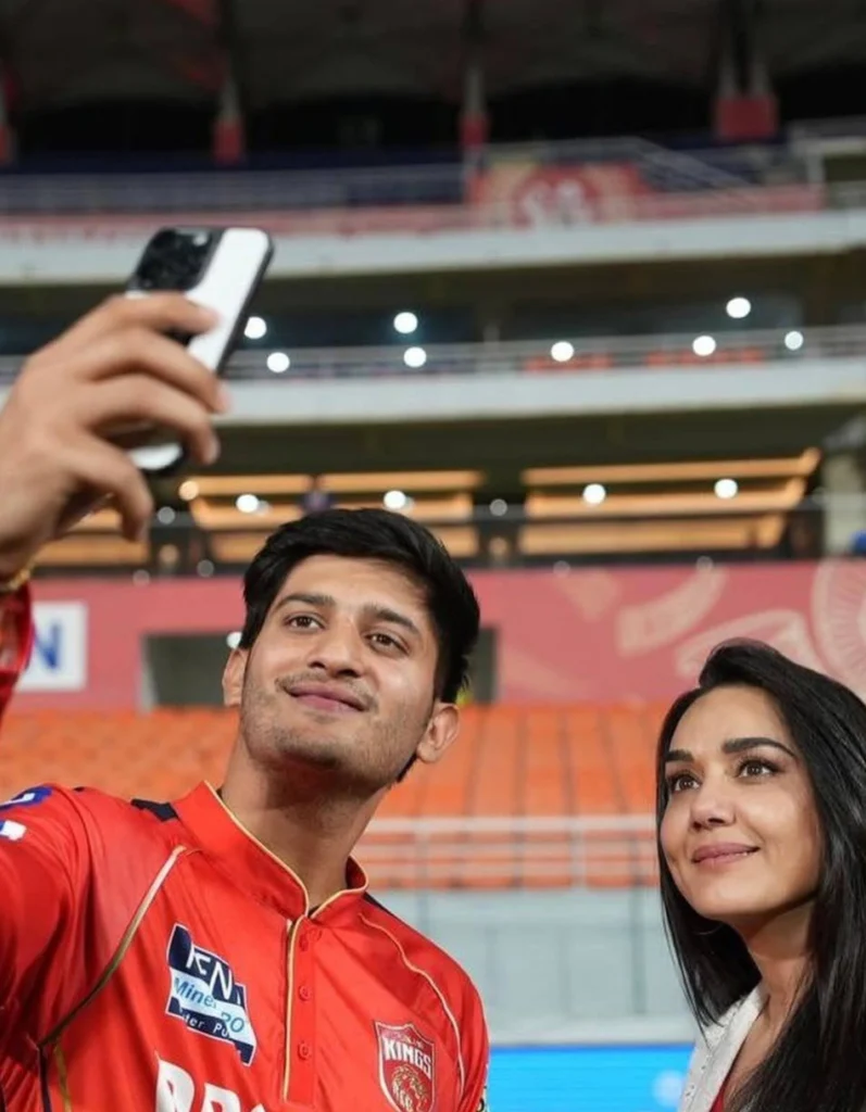 IPL 2025: पंजाब किंग्स की ऑनर प्रीति जिंटा ने एक्स पर शेयर की कुछ तस्वीरे, लिखी खास बात।