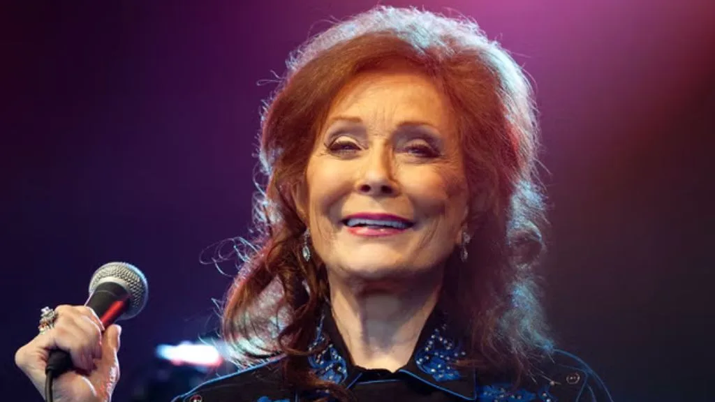 loretta lynn young